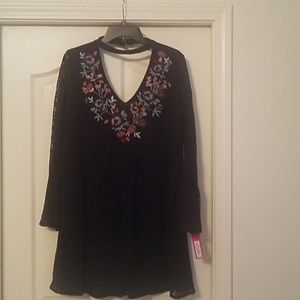 Beautiful lace dress with embroidery